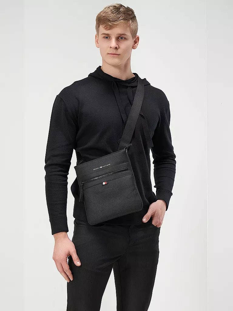 Crossbody tommy hotsell